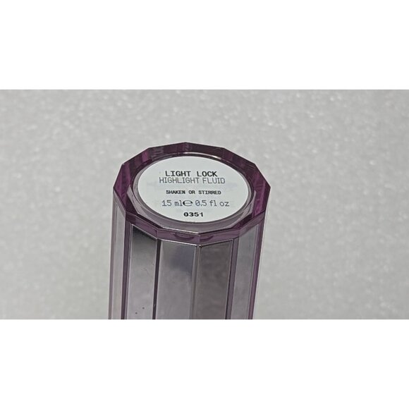 About Face Light Lock Highlight Fluid 15mL  Shaken Or Stirred - Picture 2 of 2